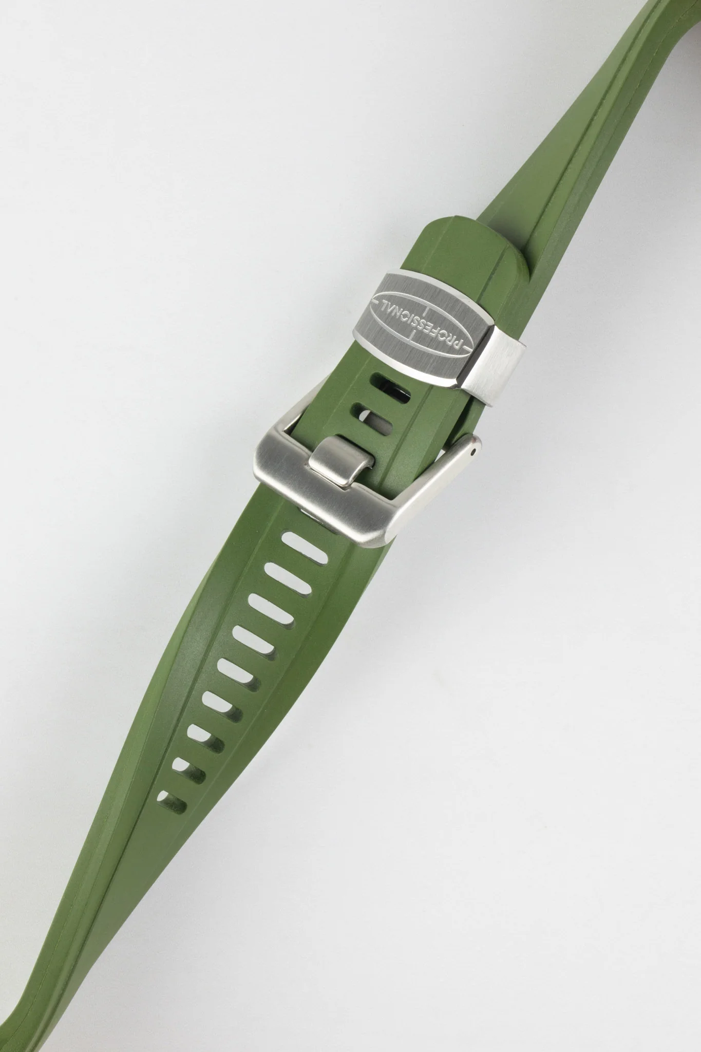 CRAFTER BLUE CB10 Rubber Watch Strap for Seiko 5 Sports Series – GREEN with Rubber & Steel Keepers - Image 3