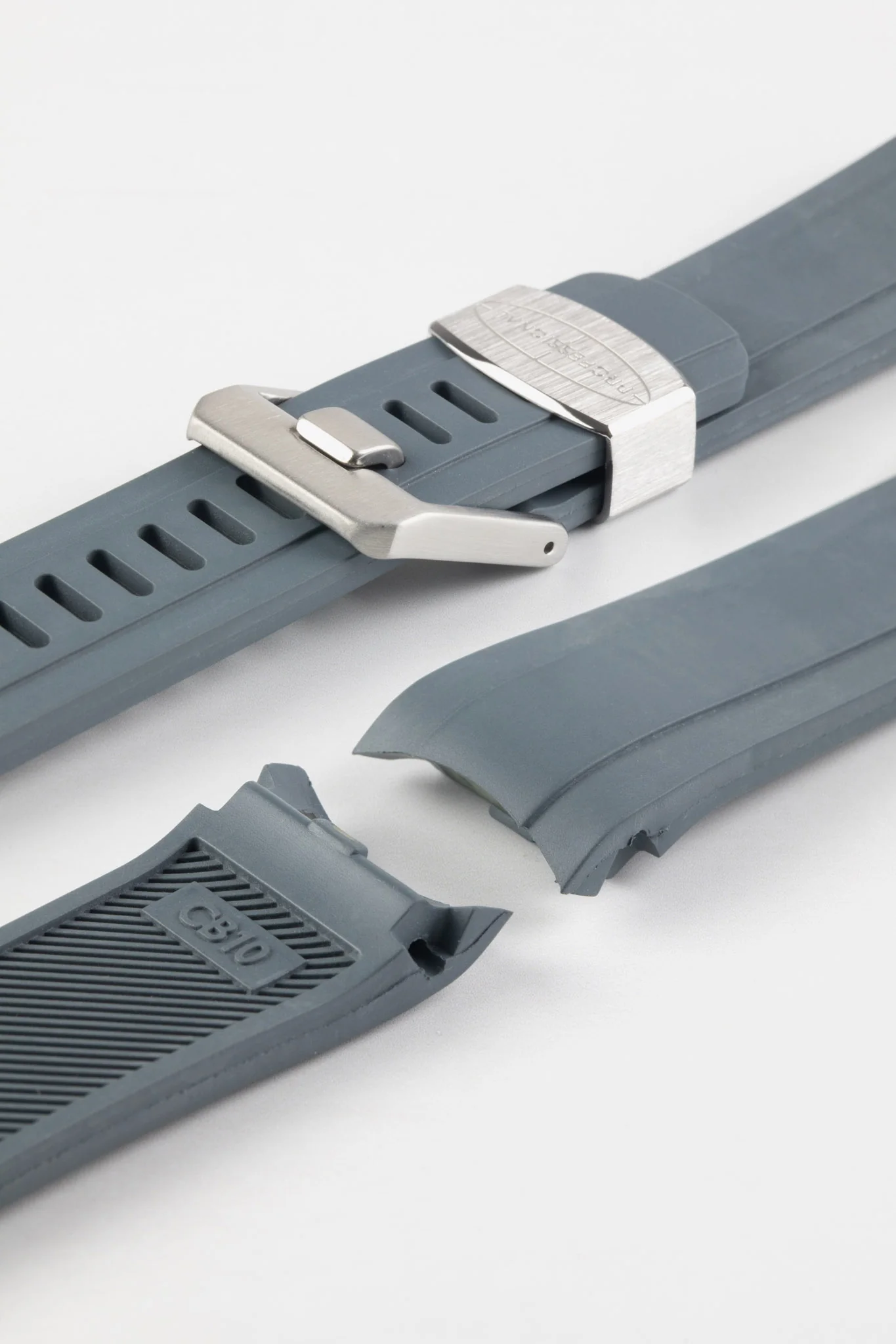 CRAFTER BLUE CB10 Rubber Watch Strap for Seiko 5 Sports Series – GREY with Rubber & Steel Keepers - Image 4