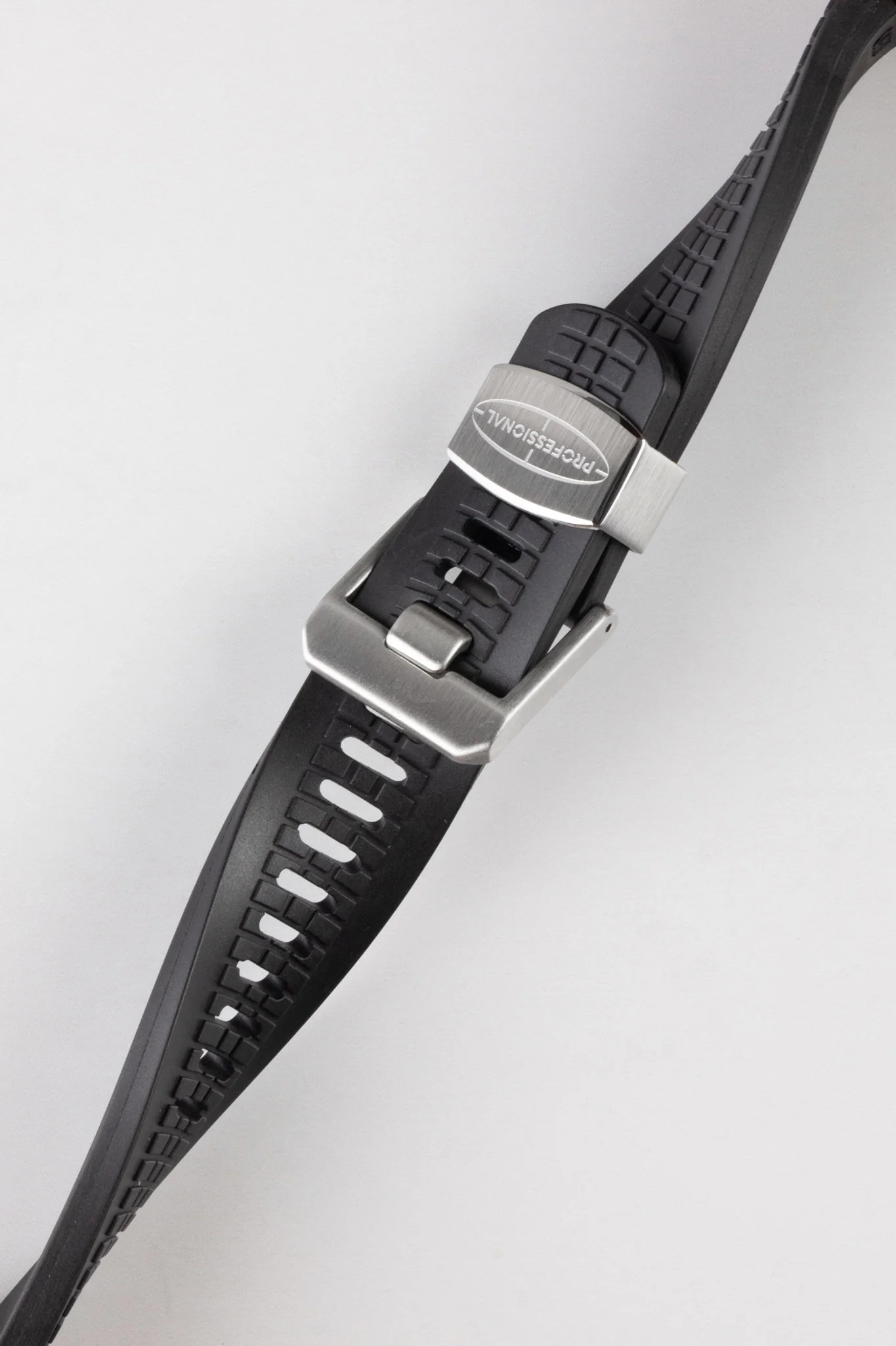 CRAFTER BLUE CB11 'Aquanaut' Rubber Watch Strap for Seiko 5 Sports Series – BLACK - Image 3