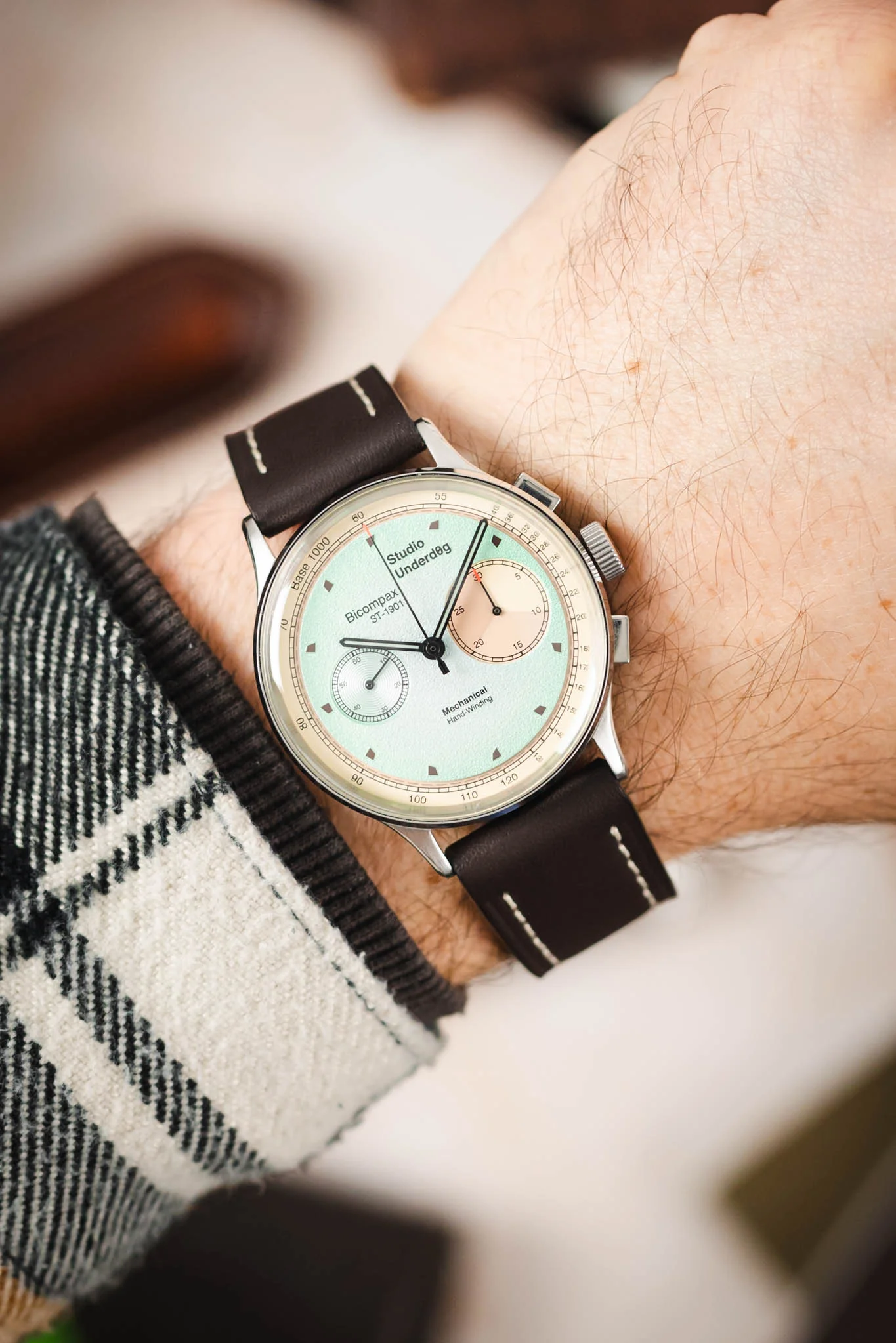 Di-Modell JUMBO Calf Leather Watch Strap in BROWN - Image 2