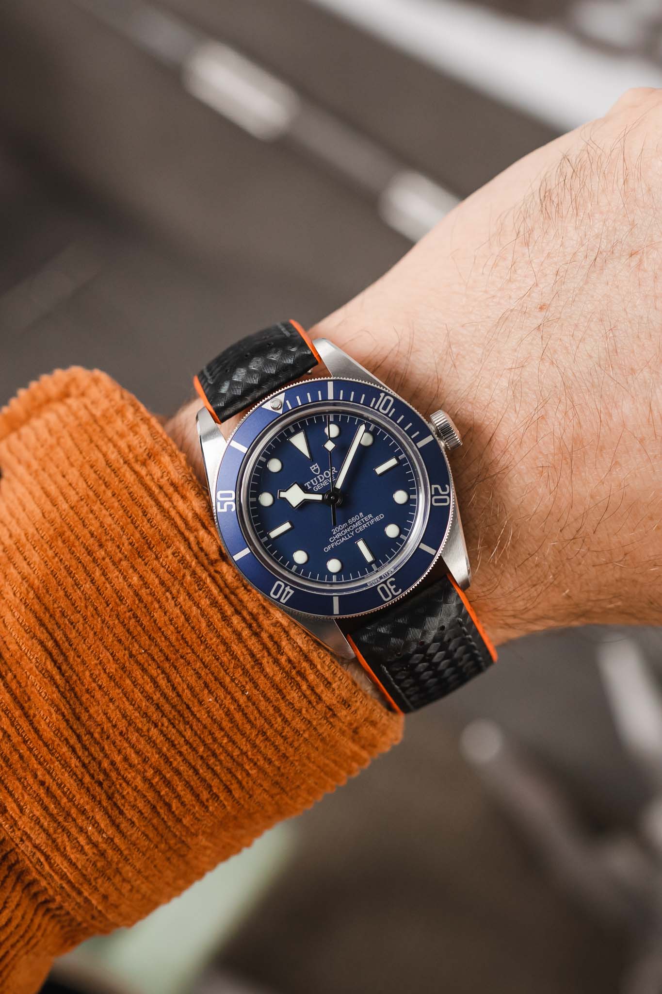 Hirsch AYRTON Carbon Embossed Performance Watch Strap in BLACK / ORANGE - Image 2