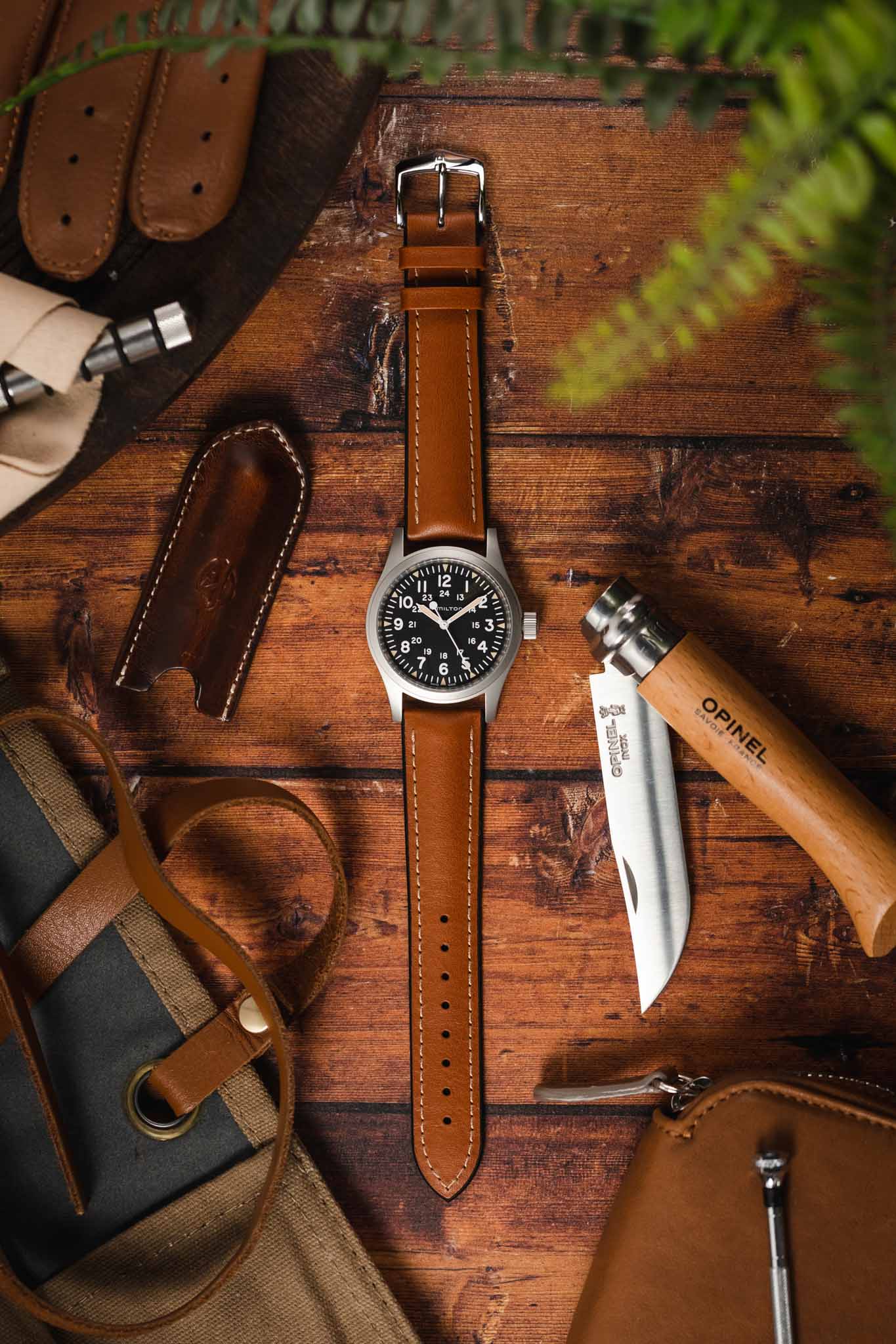 Hirsch JAMES Calf Leather Performance Watch Strap in GOLD BROWN - Image 6