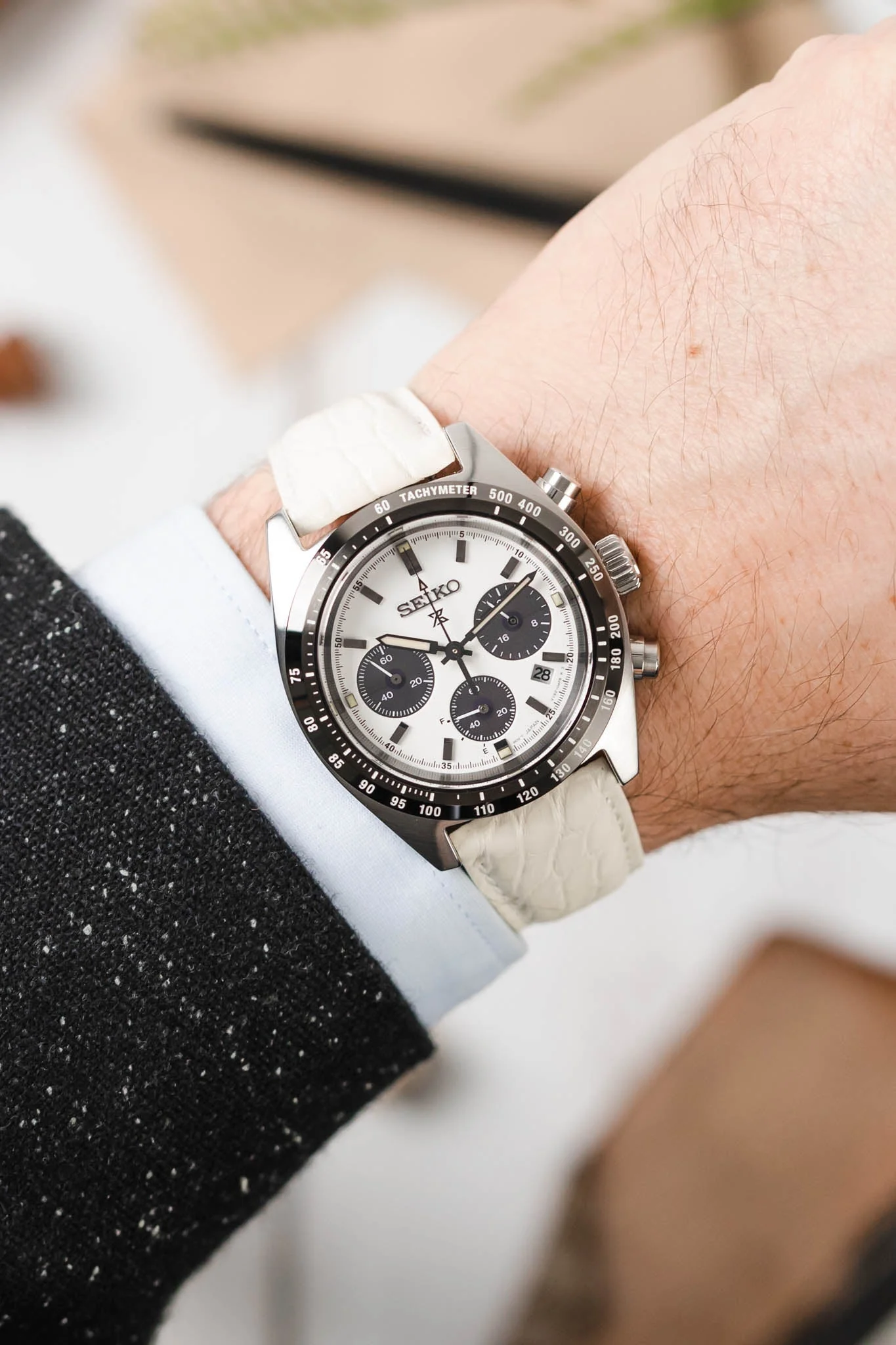Hirsch REGENT Genuine Alligator Leather Watch Strap in WHITE - Image 2